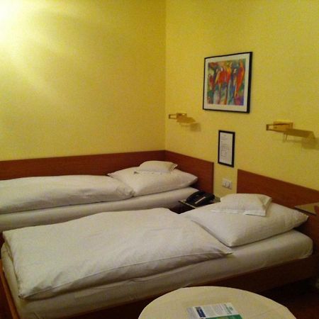 Hotel Die Post Offenbach am Main ภายนอก รูปภาพ