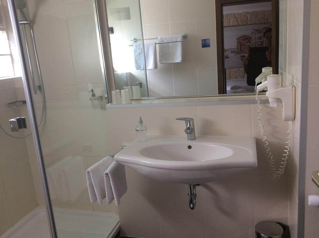 Hotel Die Post Offenbach am Main ภายนอก รูปภาพ